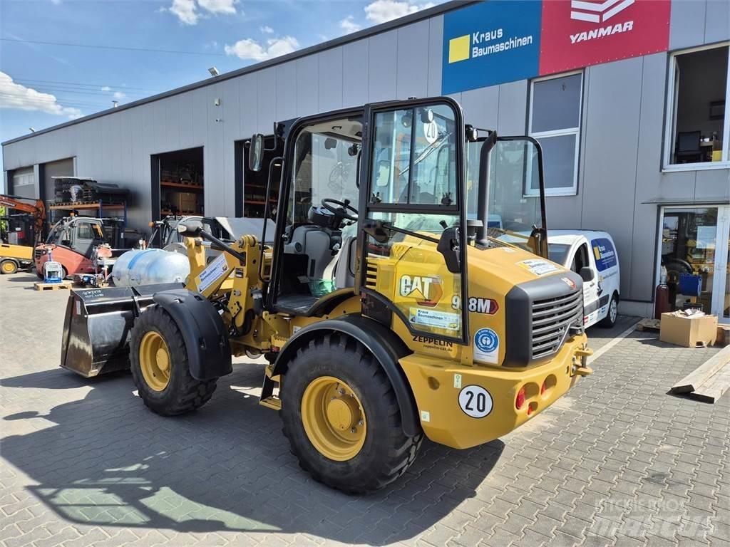 CAT 908 M Chargeuse sur pneus