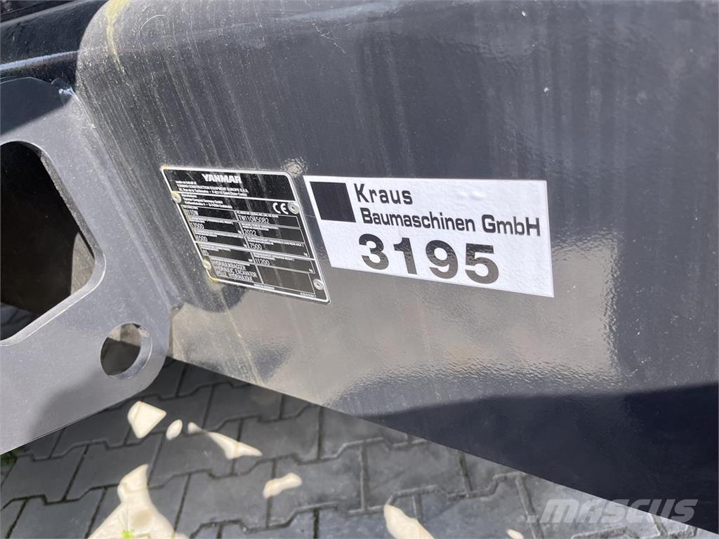 Yanmar B110W Pelle sur pneus