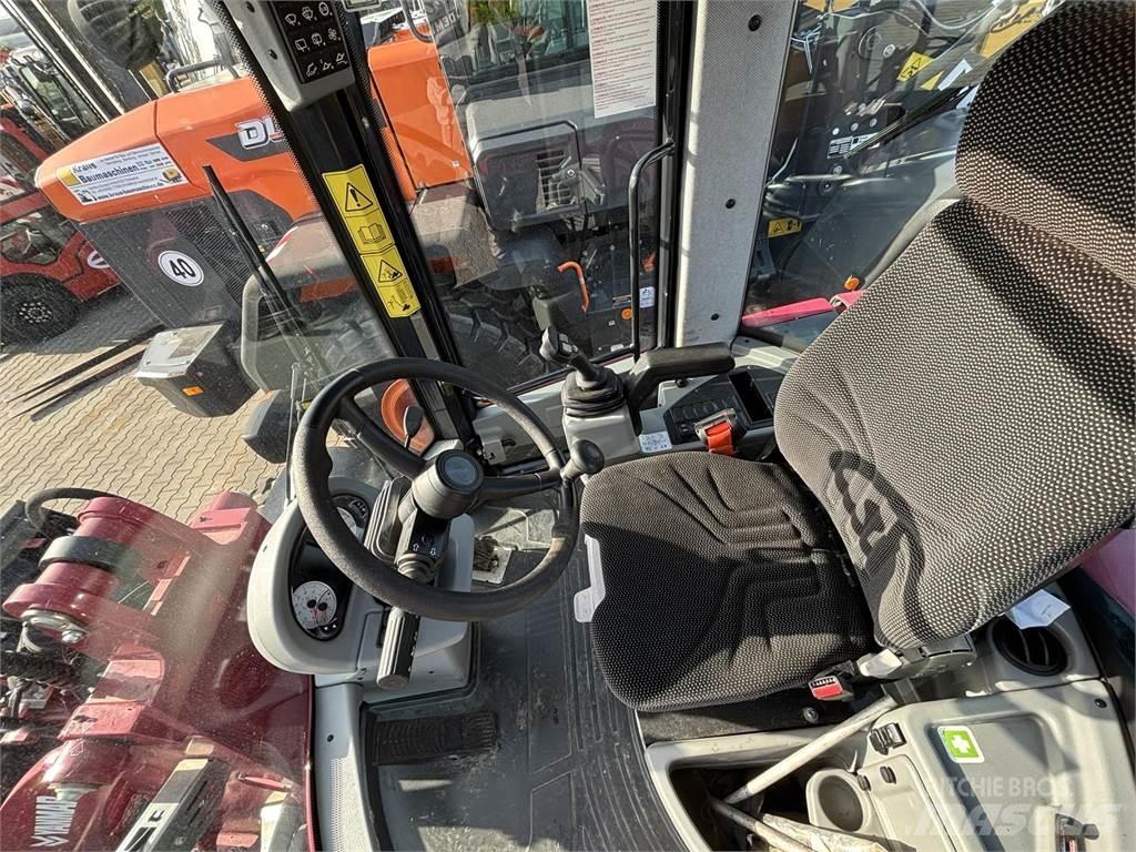 Yanmar V100 Chargeuse sur pneus