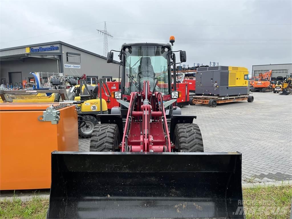 Yanmar V80 Chargeuse sur pneus