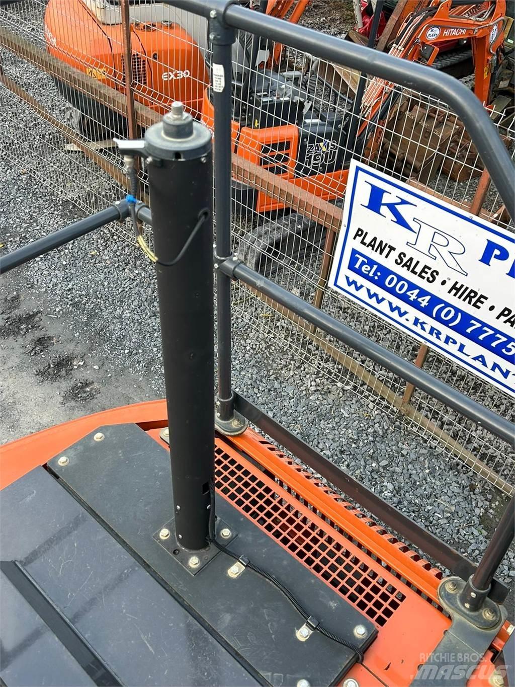 Hitachi ZX130LCN-6 Pelle sur chenilles
