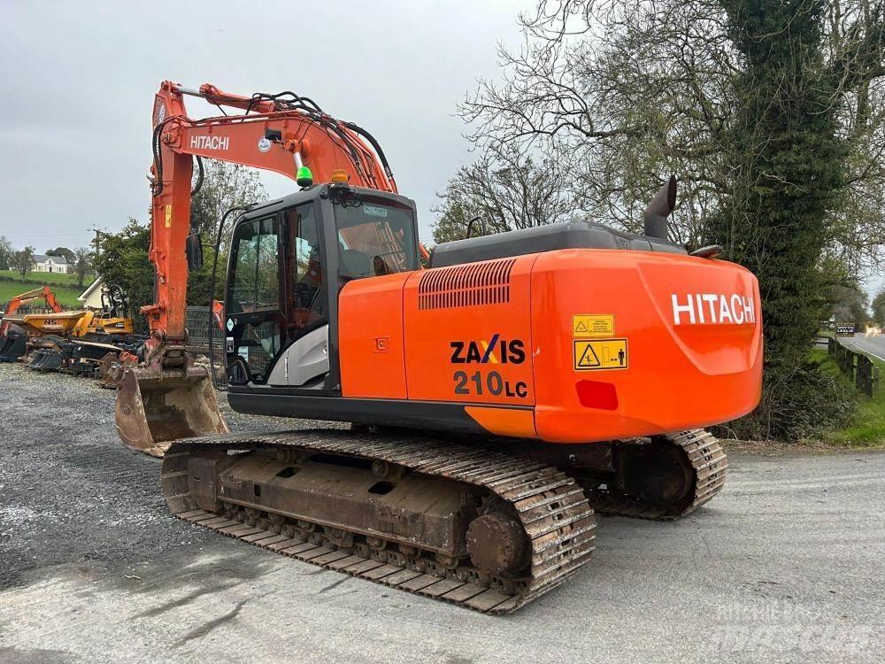 Hitachi ZX210LC-5B Pelle sur chenilles