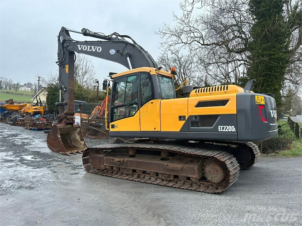 Volvo EC220DL Pelle sur chenilles