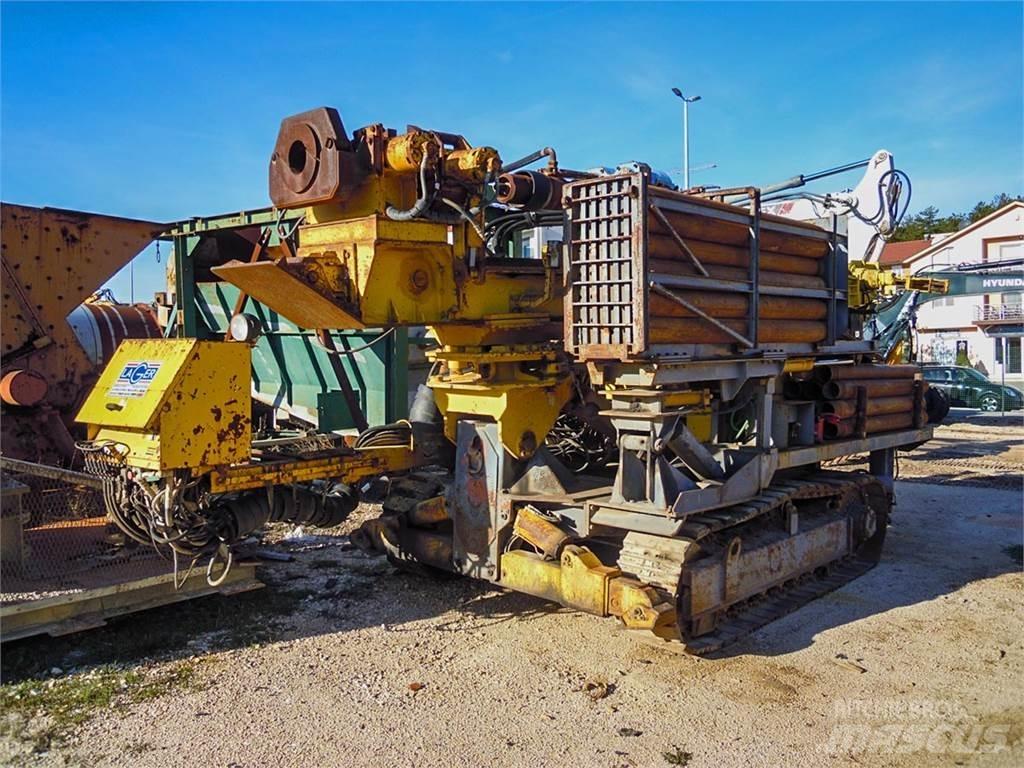Atlas Copco Mustang 13-F3 Foreuse de surface
