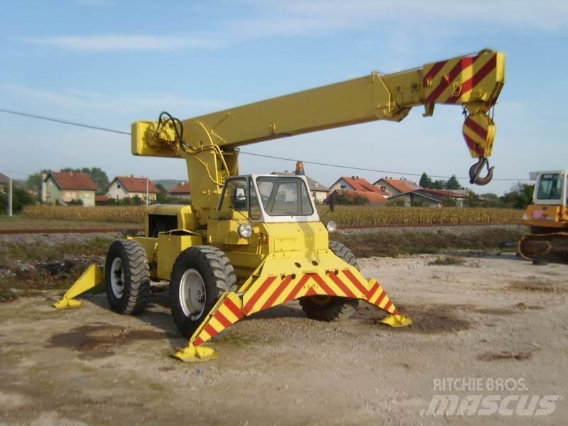 Austin WESTERN Grues mobiles