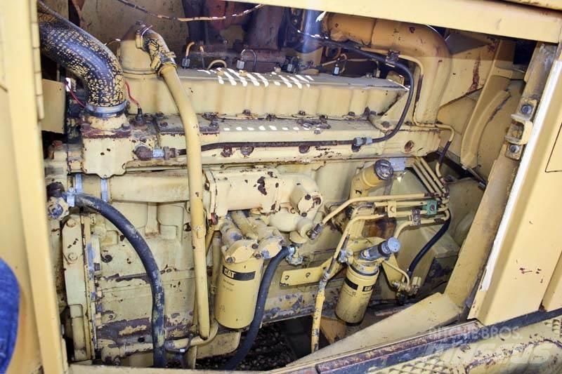 CAT 235 Pelle sur chenilles