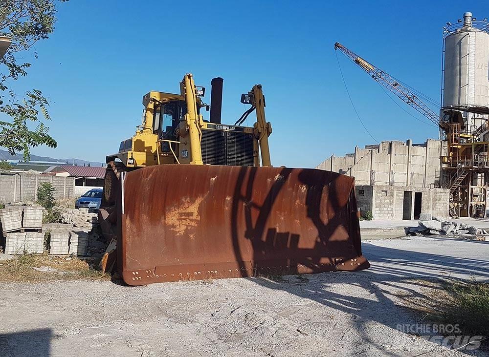 CAT D11N Bouteurs sur chenilles