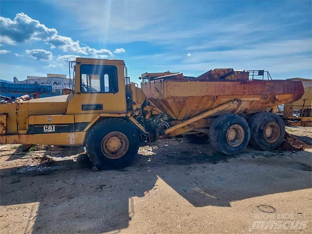 CAT D300B Tombereau articulé