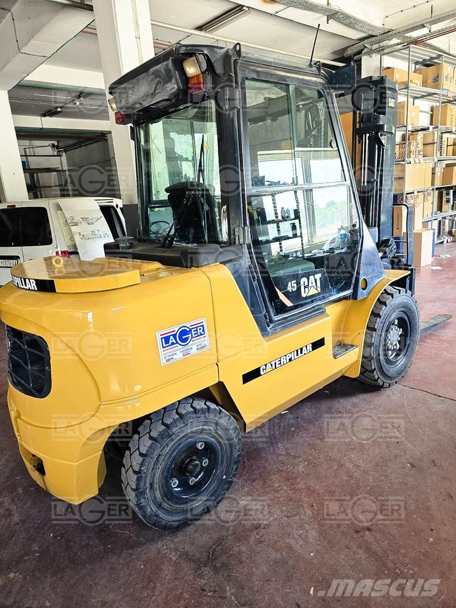 CAT DP45K Chariots diesel