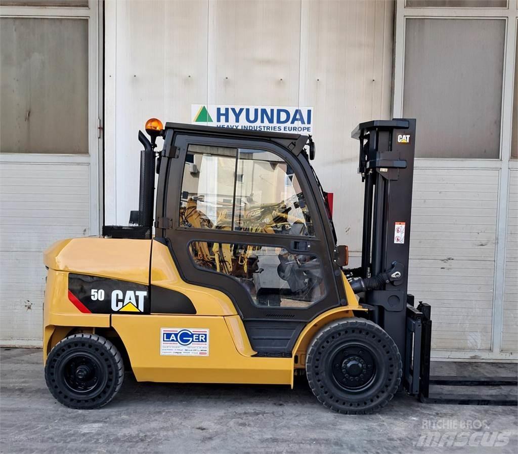 CAT DP50N Chariots diesel
