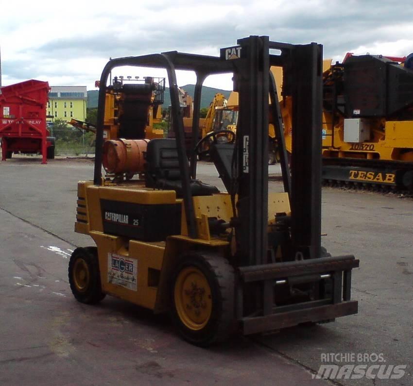 CAT GP25-2 Chariots GPL