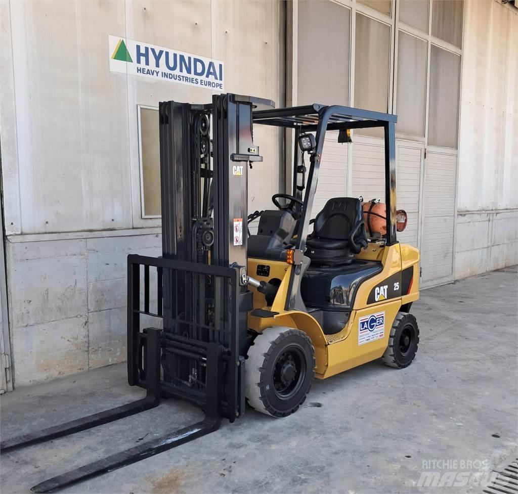 CAT GP25NT Chariots GPL