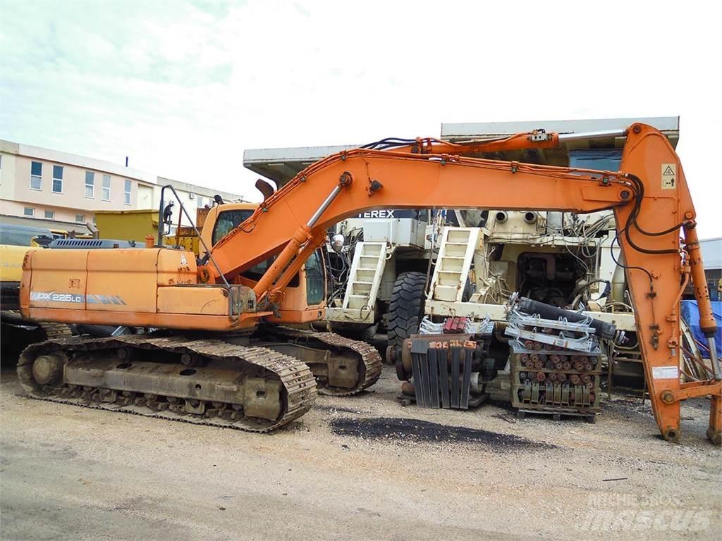 Doosan DX225LC Pelle sur chenilles