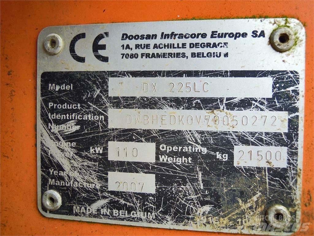 Doosan DX225LC Pelle sur chenilles