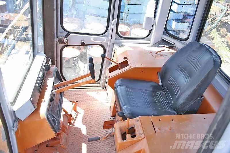 Fiat-Hitachi FD 20 Bouteurs sur chenilles