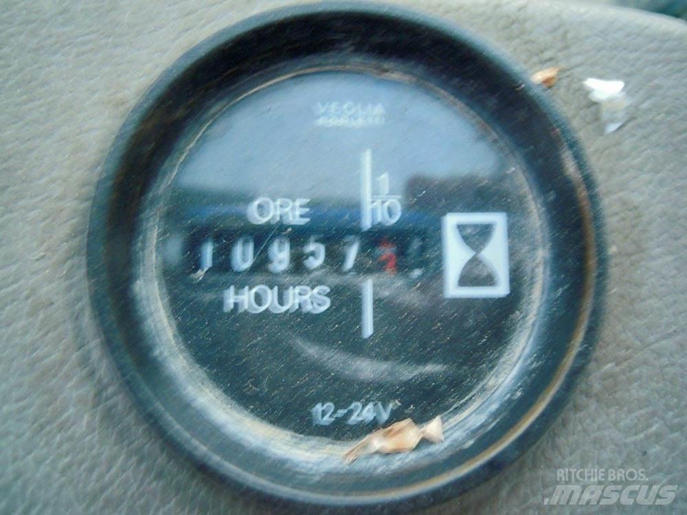 Fiat-Hitachi FR 160.2 Chargeuse sur pneus
