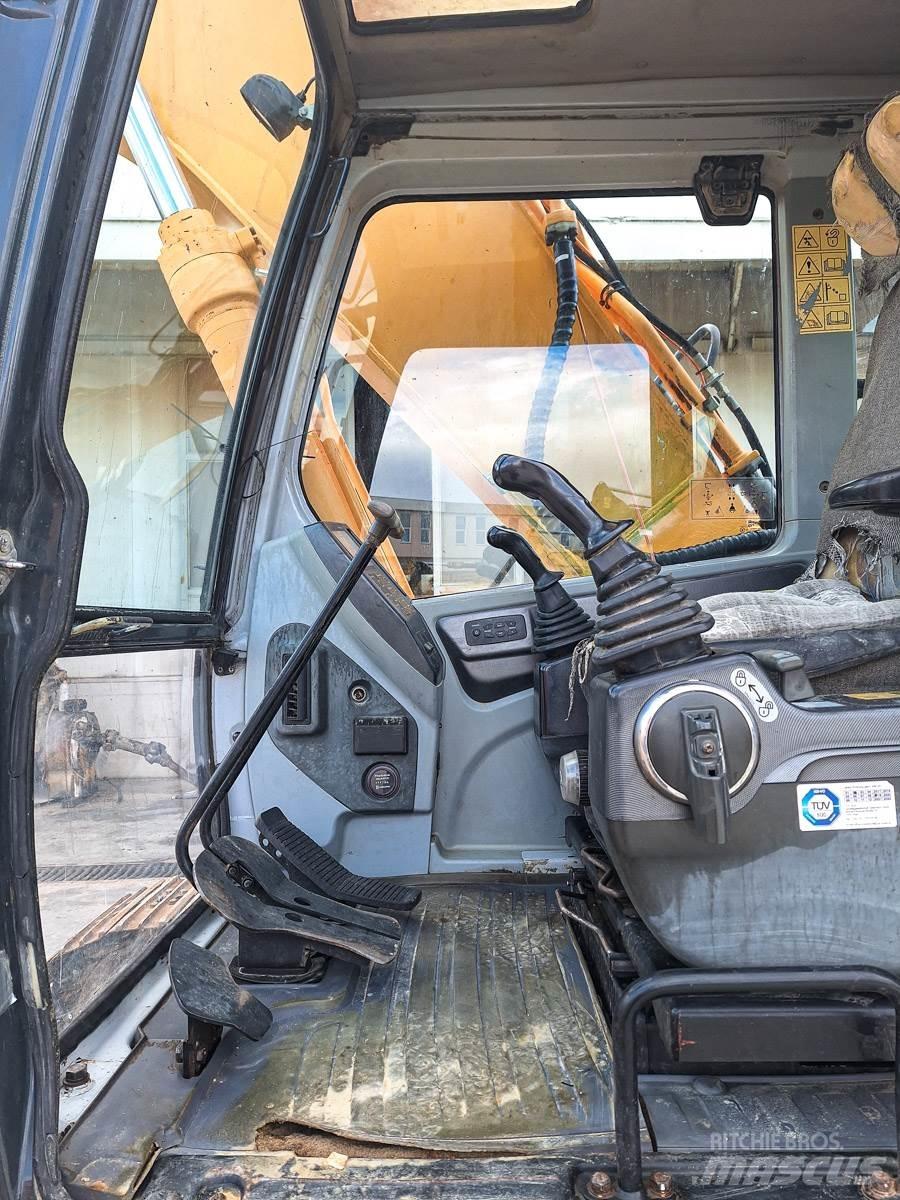 Hyundai 210LC-7A Pelle sur chenilles