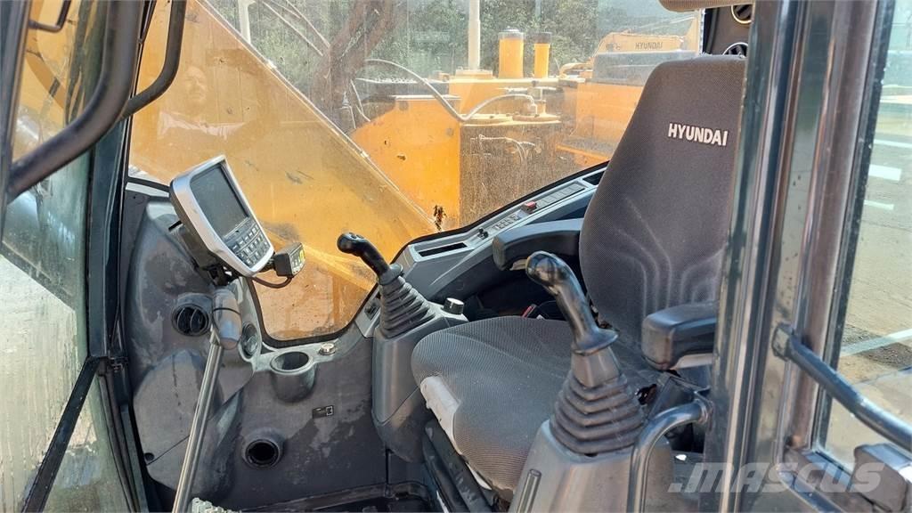 Hyundai HX145 LCR Pelle sur chenilles