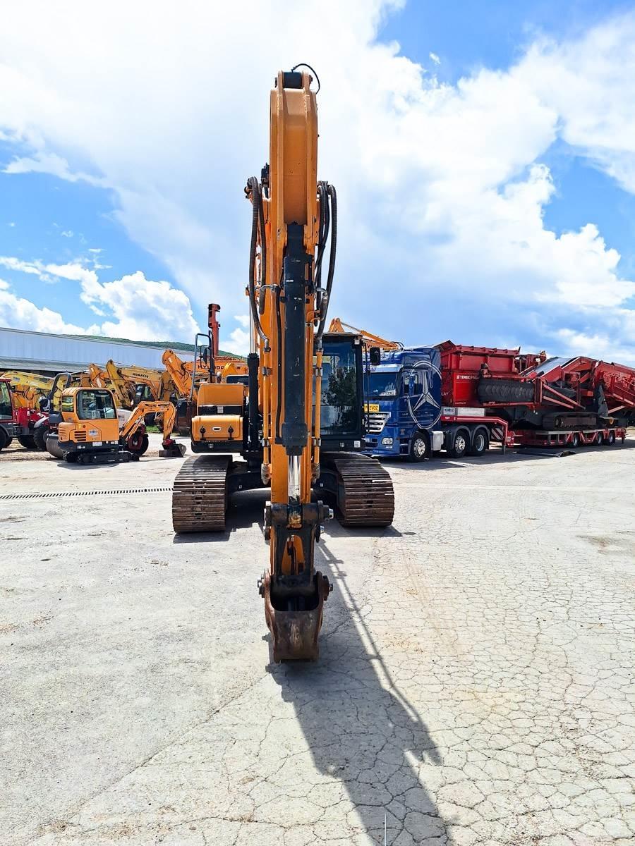 Hyundai HX220L Pelle sur chenilles