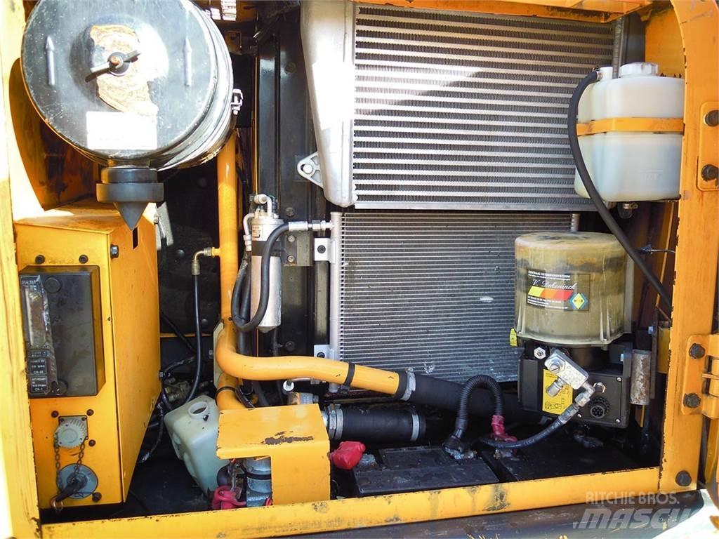 Hyundai R140LCD-7A Pelle sur chenilles