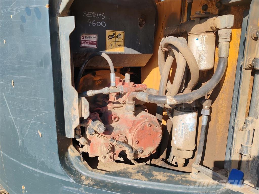 Hyundai R145LCR-9 Pelle sur chenilles