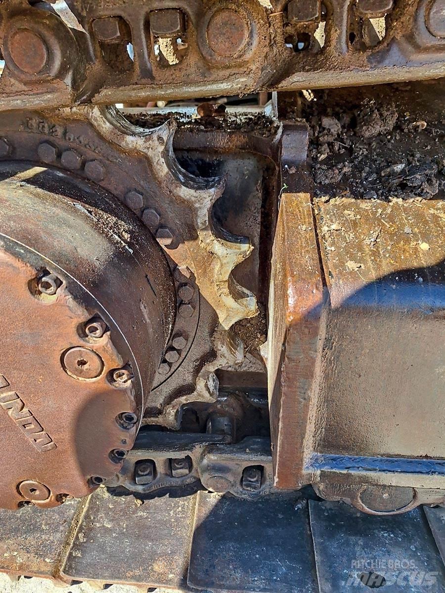 Hyundai R210NLC-7 Pelle sur chenilles