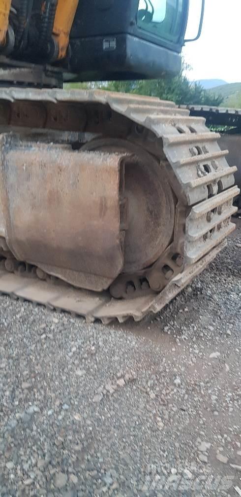 Hyundai R210NLC-7A Pelle sur chenilles