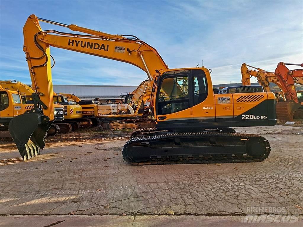 Hyundai R220LC-9S Pelle sur chenilles