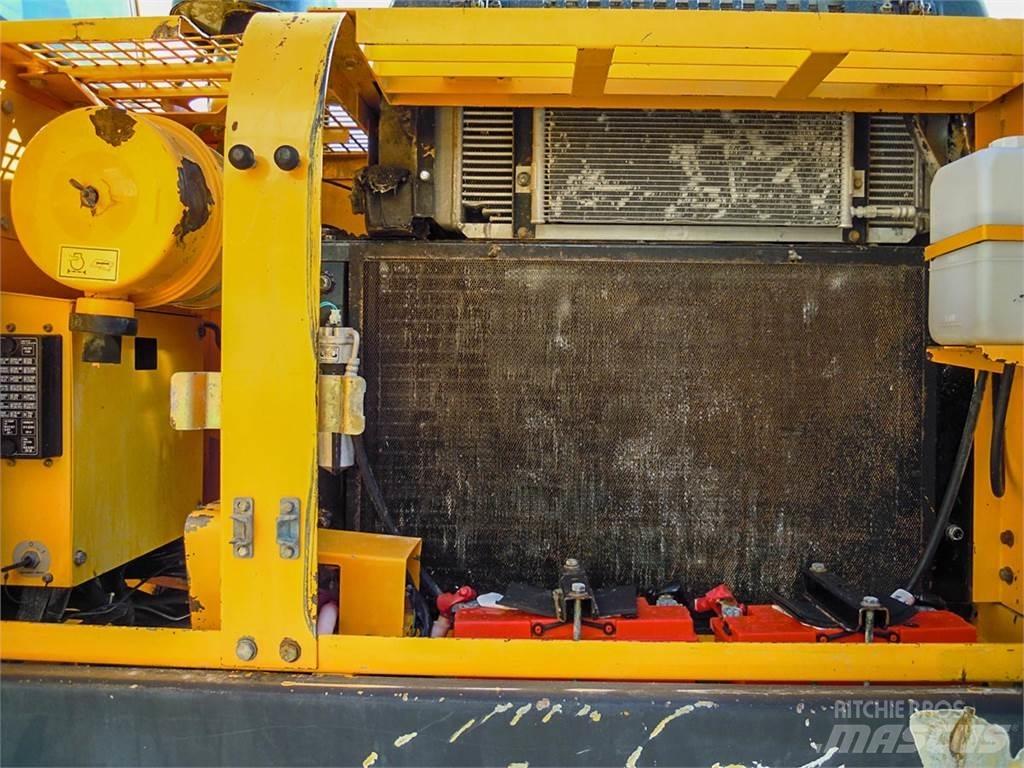 Hyundai R250LC-7 Pelle sur chenilles