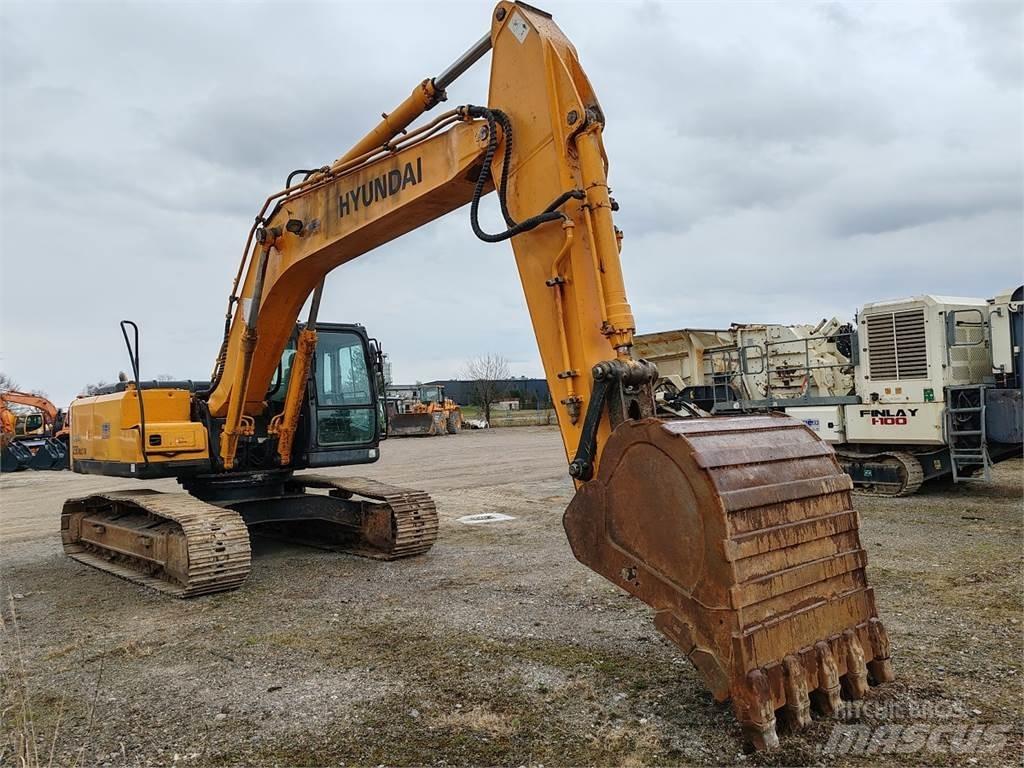 Hyundai R250NLC-7A Pelle sur chenilles
