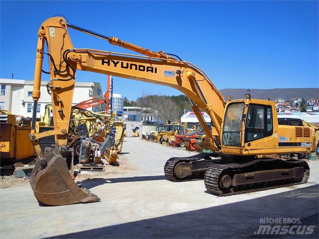 Hyundai R320NLC-7A Pelle sur chenilles