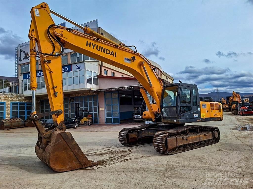 Hyundai R320NLC-7A Pelle sur chenilles