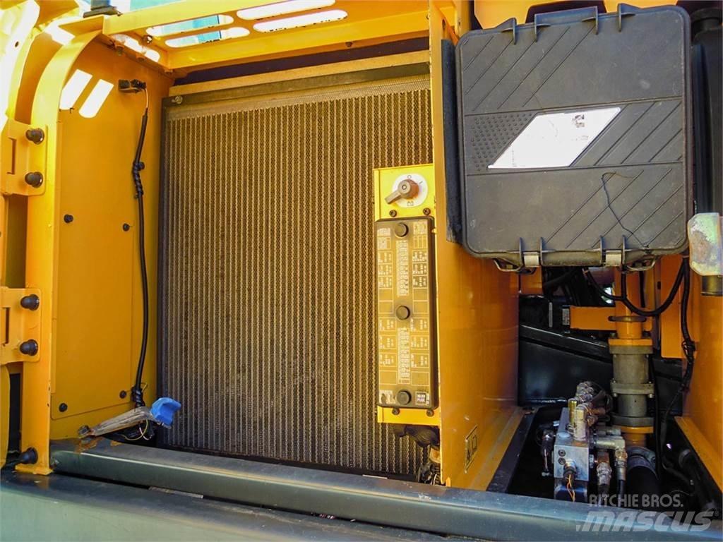 Hyundai R380LC-9A Pelle sur chenilles