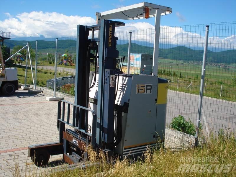 Komatsu FB15RS-8 Transpalette accompagnant