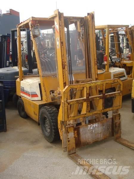Komatsu FG15D-14 Autres Chariots élévateurs