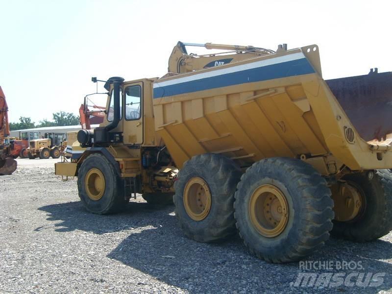 Komatsu HA270-3 Tombereau articulé