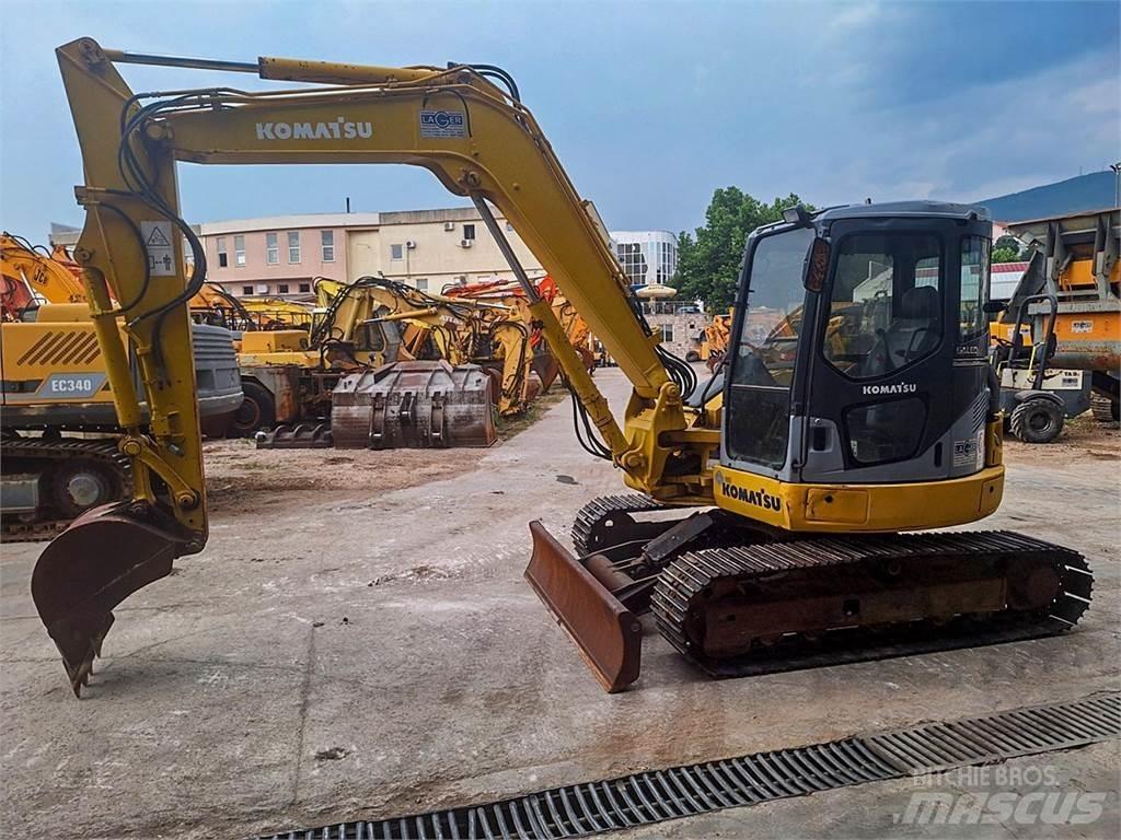 Komatsu PC78MR-6 Mini pelle < 7t