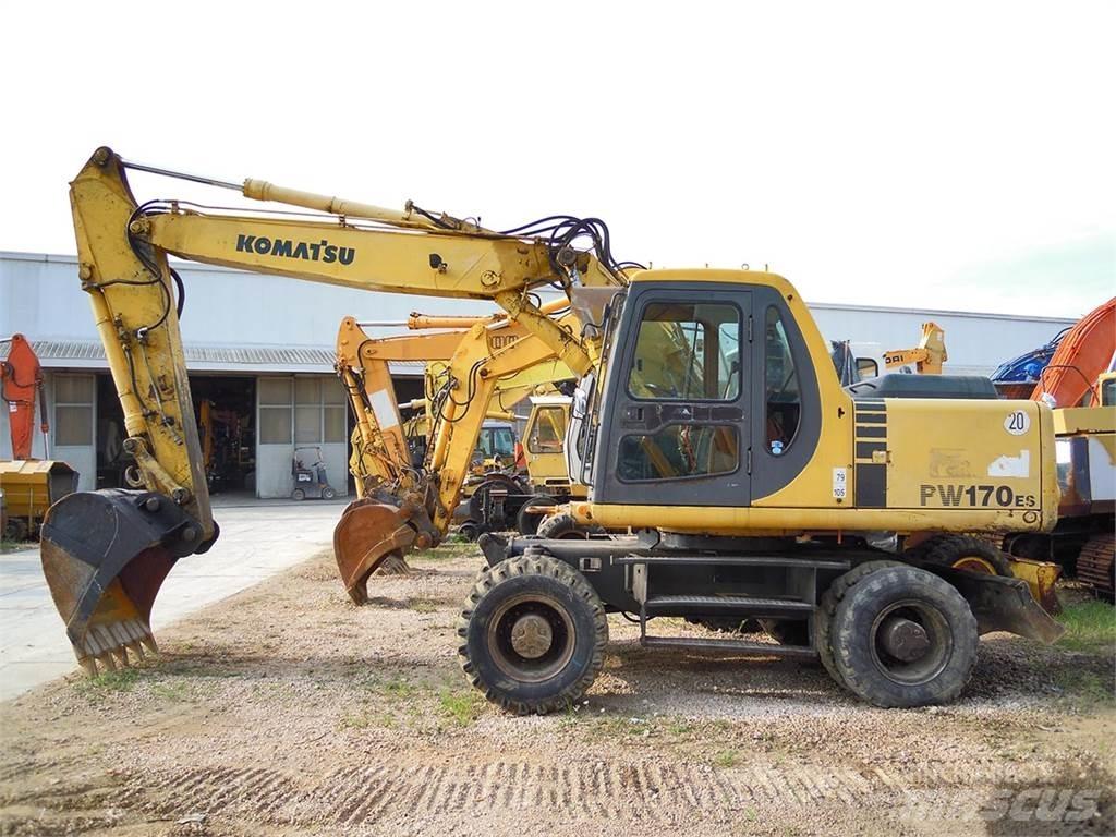 Komatsu PW170ES-6K Pelle sur pneus