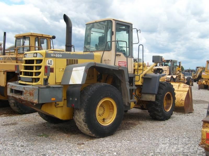 Komatsu WA320-3H Chargeuse sur pneus