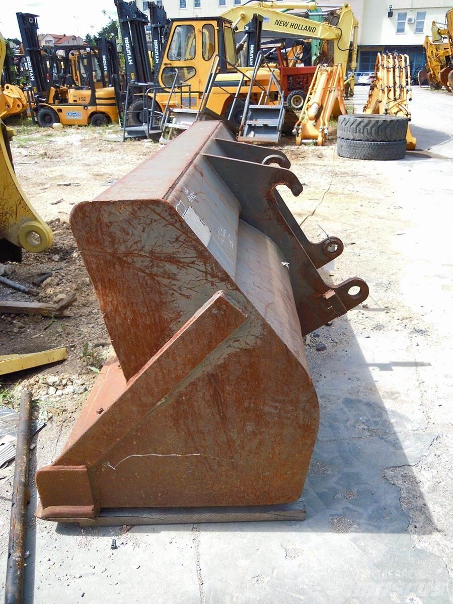  KORPA / BUCKET 2400mm 1m3 Construction - Autres