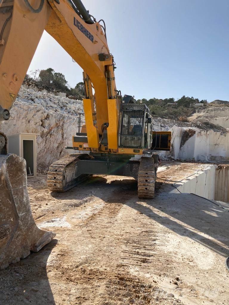 Liebherr 974 C HDSL Pelle sur chenilles