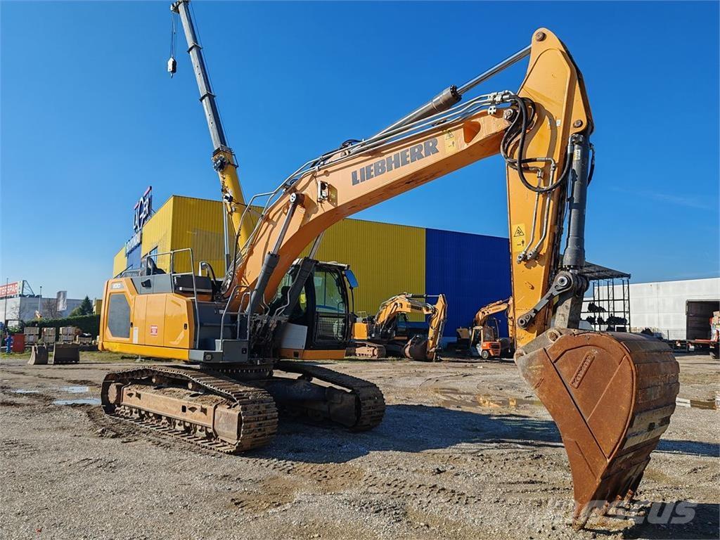 Liebherr R930 NLC Pelle sur pneus