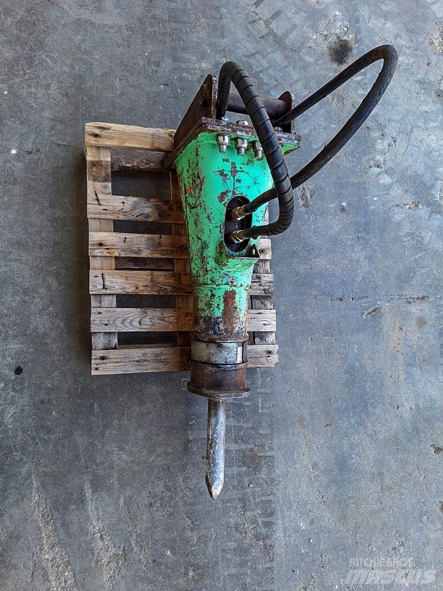 Montabert SC16 Enfonce pieu hydraulique