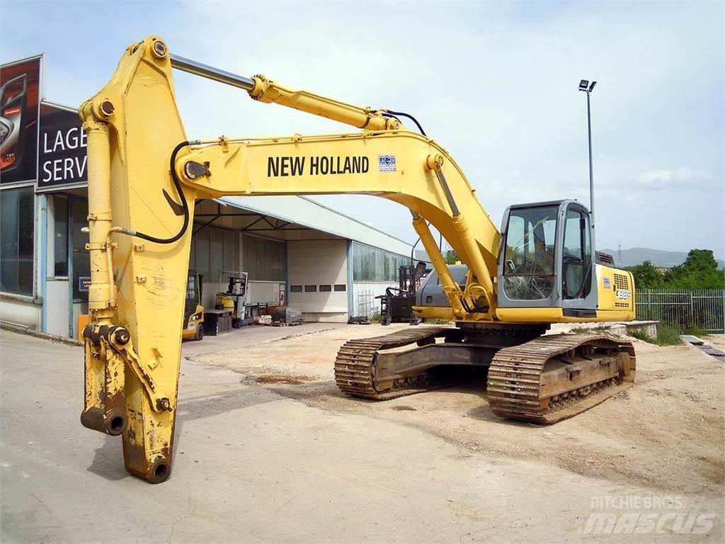 New Holland E 385 Pelle sur chenilles