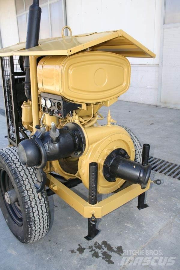  PUMPA Pompe à eau / Motopompe