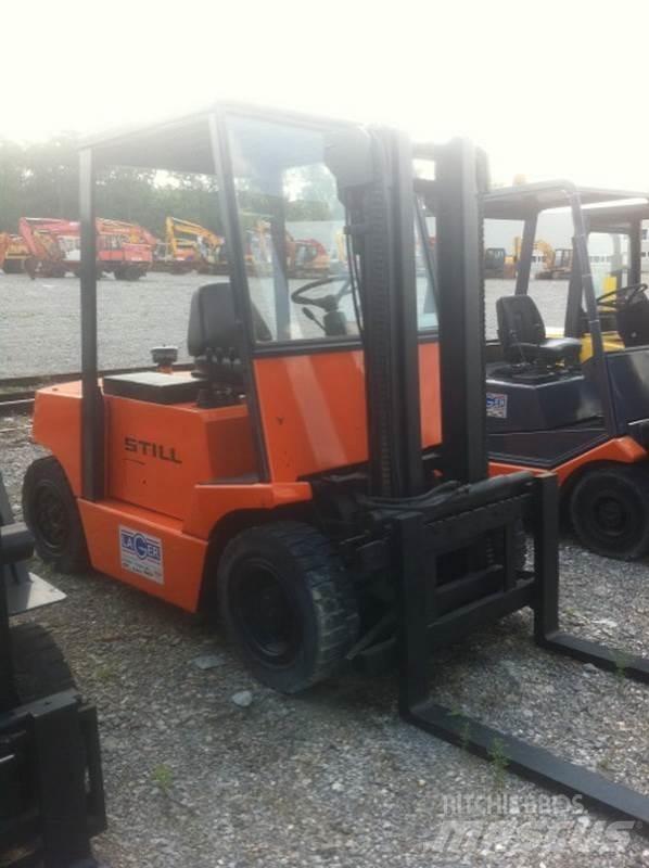 Still R70-40 Chariots diesel