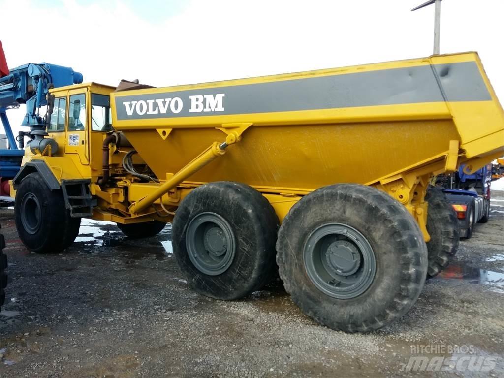 Volvo A25 Tombereau articulé