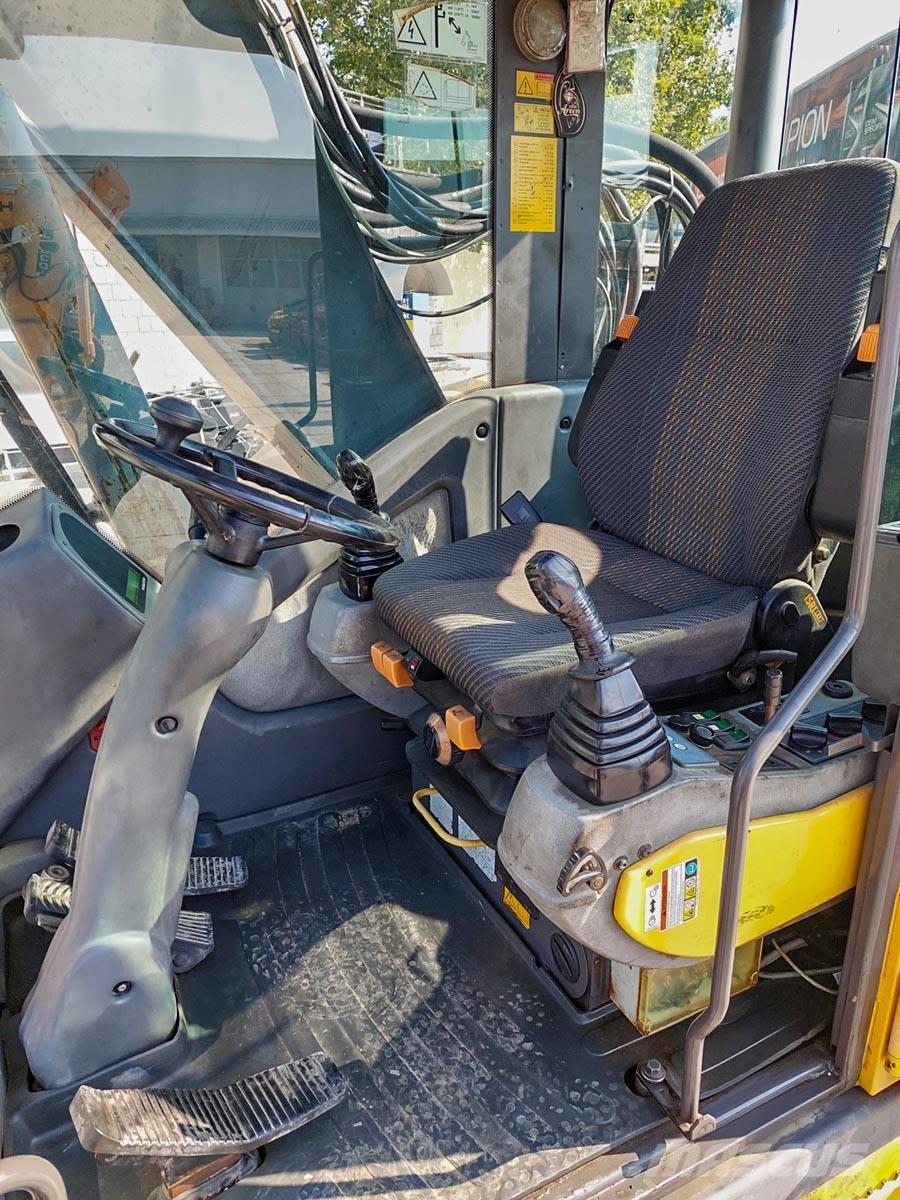 Volvo EW160 Pelle sur pneus