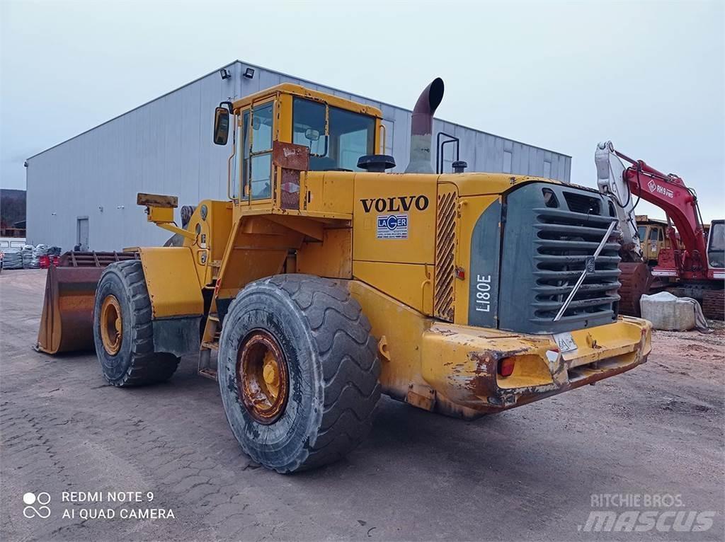 Volvo L180E Chargeuse sur pneus