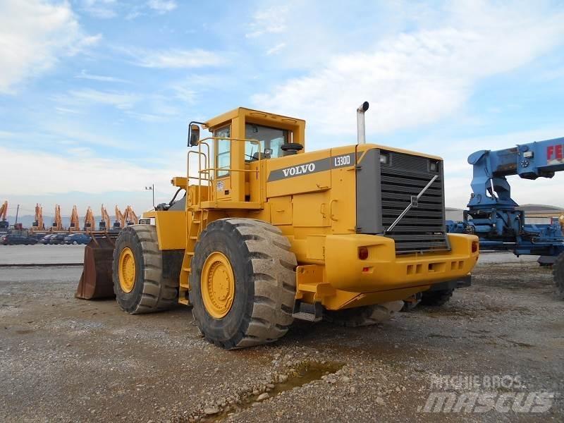 Volvo L330D Chargeuse sur pneus